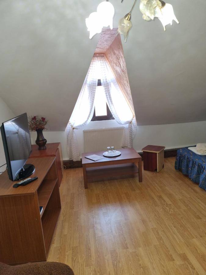 Casa Boiereasca Hotel Iasi Bagian luar foto